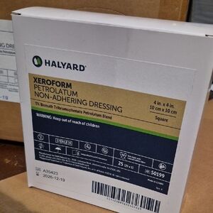 Xeroflo Non-Adhering Dressing - White 150 4x4 dressings